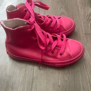 Pink converse